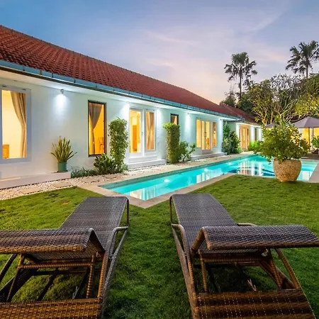 Elsies Villa - With Cook, Butler, Private Gym And Pool Table