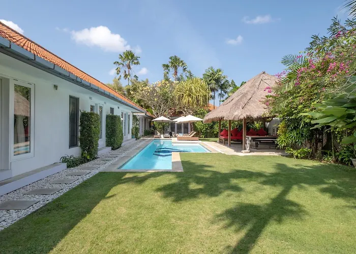 Elsies - With Cook, Butler, Private Gym And Pool Table