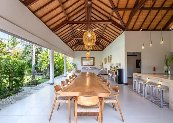 Villa Elsies - With Cook, Butler, Private Gym And Pool Table