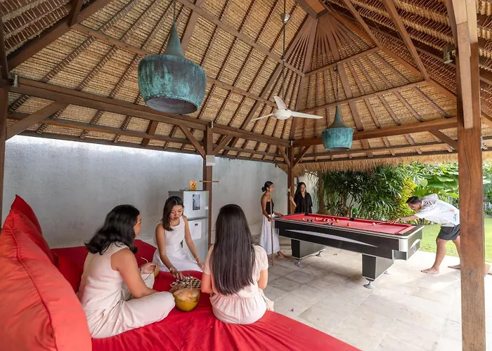 Elsies - With Cook, Butler, Private Gym And Pool Table Villa *