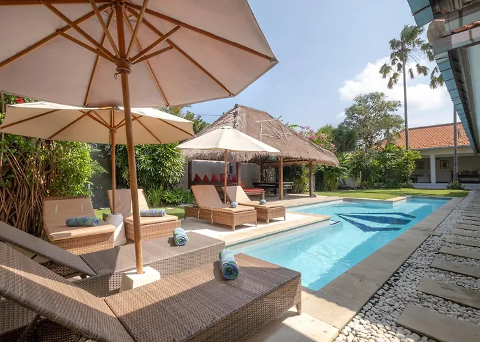Villa Elsies - With Cook, Butler, Private Gym And Pool Table Canggu (Bali)
